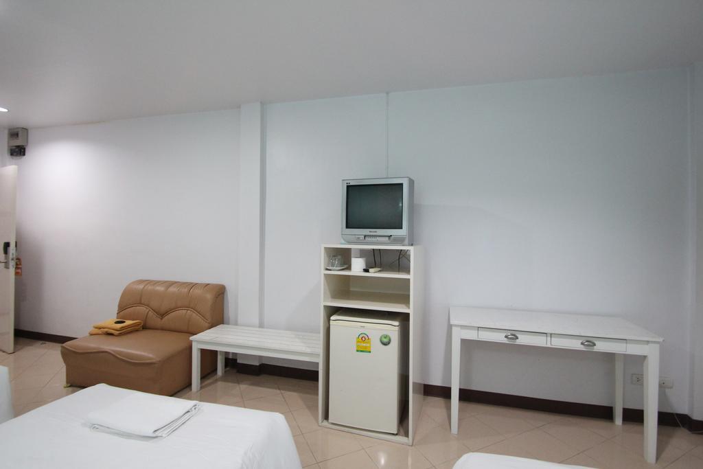 Preme Hostel Bangkok Exteriör bild