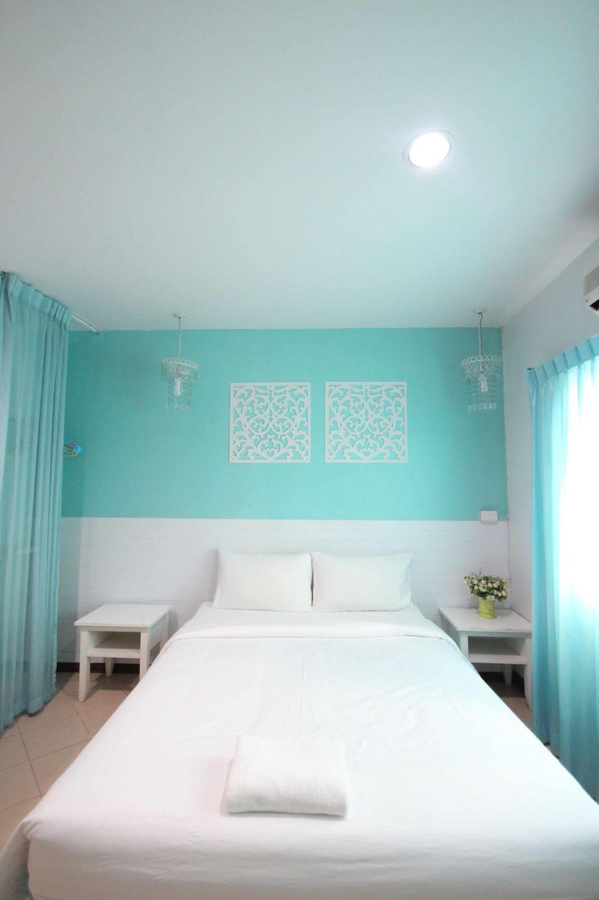Preme Hostel Bangkok Exteriör bild